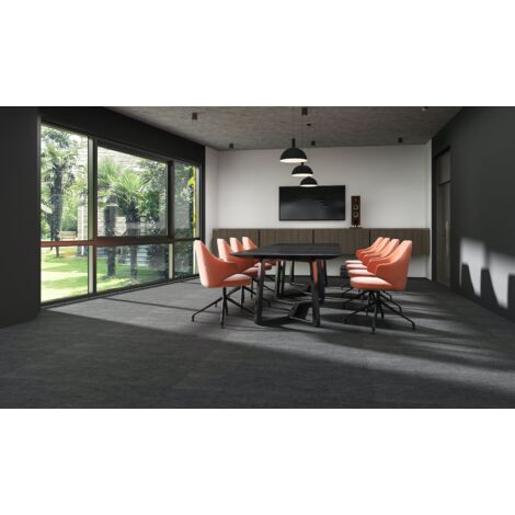 Planchers en vinyle, planchers en PVC, planchers de style vinyle. Planchers en bois massif, d’une épaisseur de 6 mm. Elles sont équipées d’un revêtement d’une épaisseur de 1 mm. (1/5)
