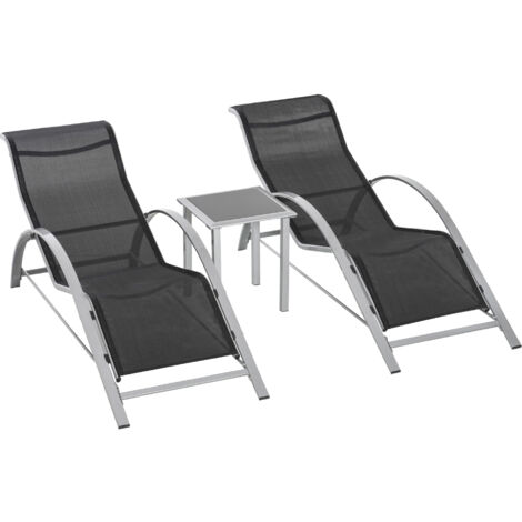 Banc de jardin en métal de couleur noire, composé de 3 éléments. Il est accompagné d’une table. Idéal pour les terrasses et les balcons. Comprend également 2 fauteuils et une table. (1/5)