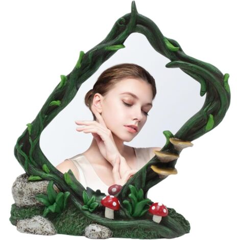 en rsine avec cadre de vigne miroir sur pied Paysage de (1/5)