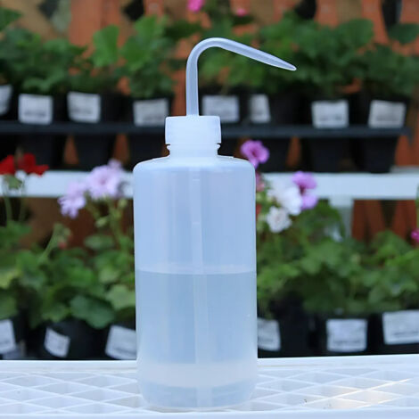 Arrosoir pour plantes succulentes avec bec verseur en plastique de 500 ml (1/5)