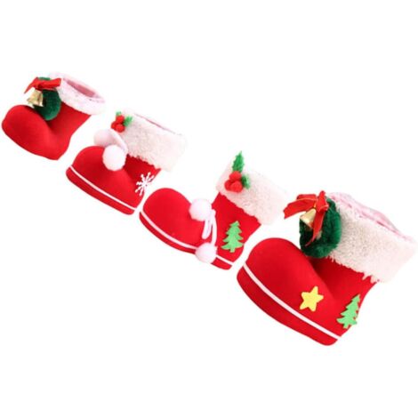 Ensemble de 4 pendentifs bottes de Noël, du format mini au format large, en velours. (1/5)