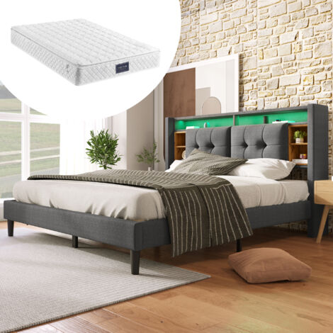 Lit double avec espace de rangement. Le lit est équipé d’un système de chargement USB et d’une lumière LED. Le cadre du lit est en bois, mesure 160×200 cm. Couleur grise (avec matelas fourni). (1/5)