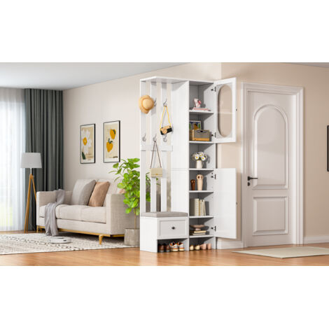 8533,5200 cm. Meubles compacts pour les placards. Un meuble de rangement en verre durci. Set de placards blancs. Porte-bijoux avec un porte-chaussures et des coussins. (1/5)