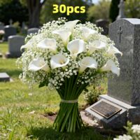 Juego de 30 flores artificiales para cementerio, compuesto por 10 calas blancas y 20 alcatraces, ideal para tumbas.