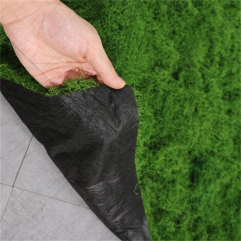LEDANDER High-quality artificial moss, grass green. Its realistic appearance makes it ideal for your garden, pets, or dog. 100x100cm (1/5)