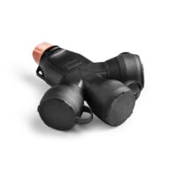 Adaptador con tapa de goma 3 tomas schuko 2p+t 16a 250 v, ip54, negro, máx. 1,5 x 2,5 mm² y prensaestopas, blister