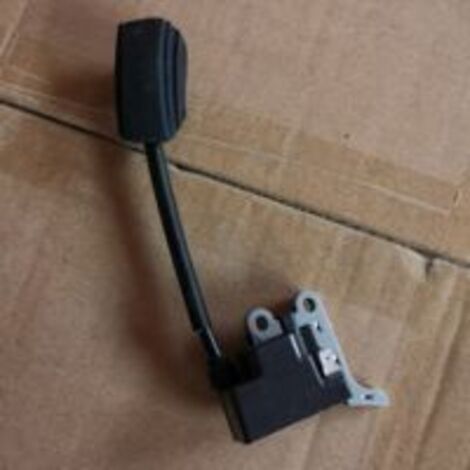 LAN Bobine d'allumage haute tension S-giant compatible avec Husqvarna 543XP et 543 (585059101). (1/2)