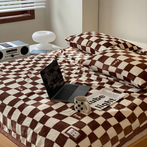 Simple Vintage Checkerboard Blanket Autumn Winter Warm Nap Throw Blanket Flannel Fleece Sofa Leisure Blanket Mocha Brown 150x200cm (1/5)