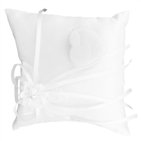 White Ring Pillow Camellia Heart Shape Ring Cushion Wedding Supplies for Party Wedding (1/5)