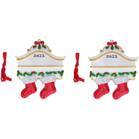 2pcs Christmas Theme Pendant Mini Resin Christmas Ornaments for Christmas Tree Decorations (1/5)