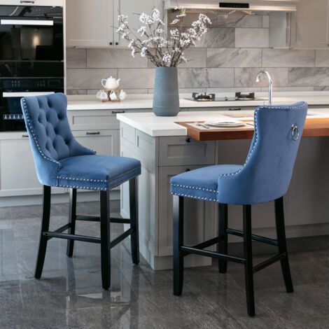 Lote de 2 Taburetes de Bar con Respaldo Capitoné, Tachuelas Decorativas y Patas Ajustables, Madera Maciza y Terciopelo, Azul