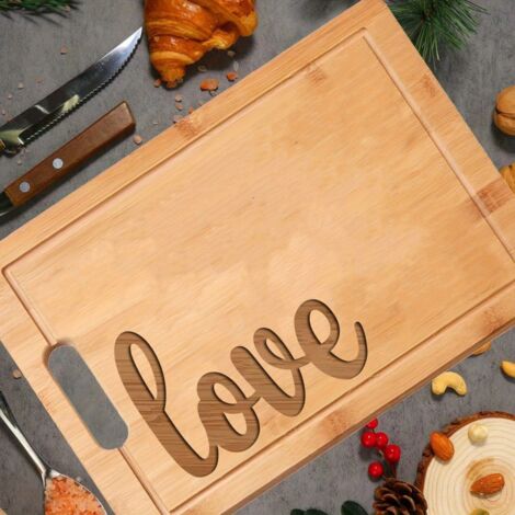 Planche bambou message "LOVE" gravé – Idée cadeau originale Saint-Valentin (1/5)