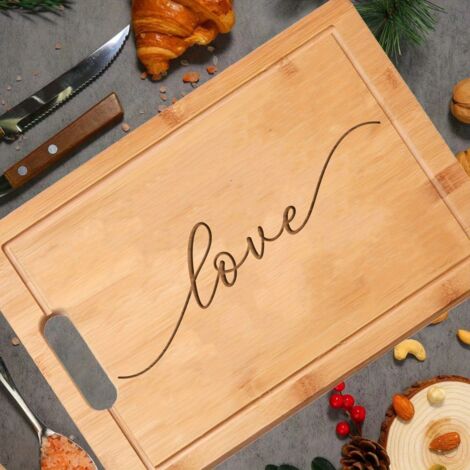 Planche à découper "LOVE" – Cadeau personnalisé pour l’être aimé (1/5)