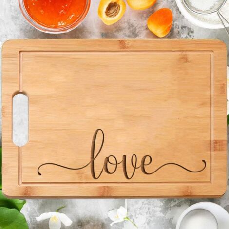 Planche bambou "LOVE" – Message doux gravé, cadeau personnalisé (1/5)