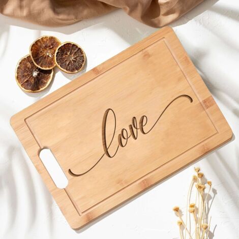 Planche à découper "LOVE" – Message tendre gravé, cadeau amoureux (1/5)