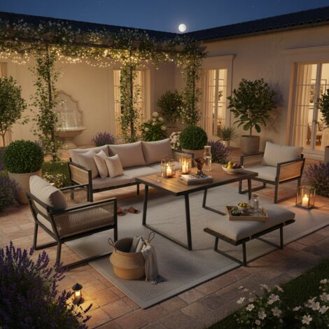 Groupe de meubles de jardin, ensemble de chaises et de fauteuils pour le jardin. Il s’agit d’un ensemble de 5 pièces : 1 canapé, 2 chaises, des tabourets et une table à manger. (1/5)