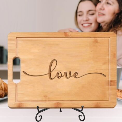 Planche à découper "LOVE" avec date – Cadeau personnalisé anniversaire (1/5)