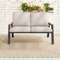 Canapé 2 Places Design Industriel 150x70x70 cm - Structure Acier Noir - Accoudoirs Bois Composite - Tissu Gris - Capacité 150 kg - pour Jardin, Terrasse, Balcon