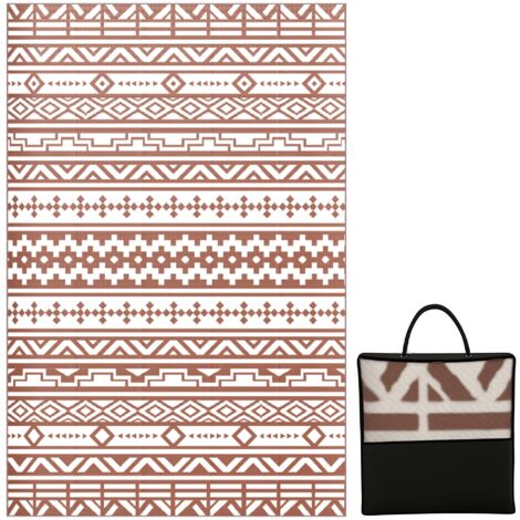 Tapis d'extérieur double face, 1,8 x 2,7 mètres, motif géométrique, matériau PP, livré avec un sac de rangement rouge et blanc. (1/5)