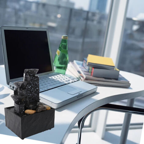 Fuente de mesa decorativa con iluminación LED y piedras – Alimentación USB, plástico, color negro, 173 x 112 x 92 mm