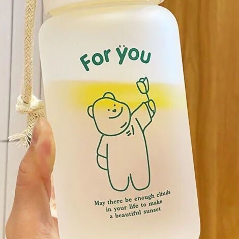 Wasserflasche für Kinder mit grünem Bärenmotiv, weichem Griff, geruchsneutralem Polycarbonat und hervorragendem Auslaufschutz – ideal für Schüler (1/5)