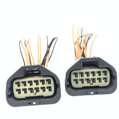7283-5545-10 est une fiche de connecteur pour le faisceau radar du pare-chocs avant Land Rover DJ7121YA-1.5-21. (1/5)