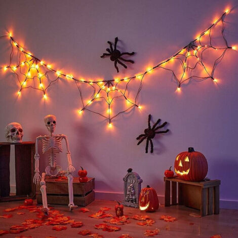 Décoration Fête Halloween: Guirlande Lumineuse 180cm Toile d'Araignée, 60 LEDs Clignotantes, 8 Programmes, Sans araignées,Facile à Installer (1/5)