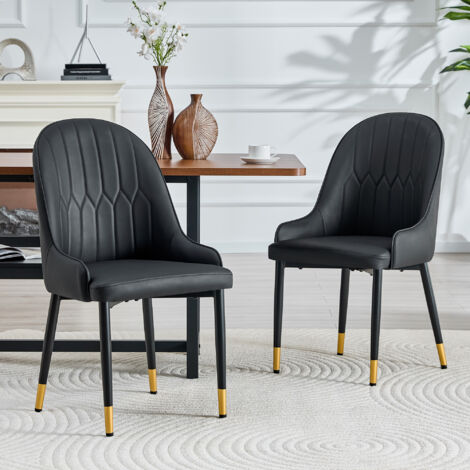 Deux ensembles de chaises noires en PU. Les sièges sont dotés de coussins épais et très résistants aux agressions extérieures. Idéales pour les cuisines privées, les cafés ou tout autre usage commerci (1/5)