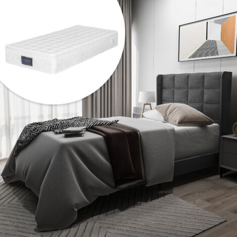 Lit double avec un sommier rembourré. Lit individuel, avec un sommier en planches de bois, dimensions : 90x200 cm. Tissu : lin gris. Matelas à mousse ferme (contenant une mousse à ressorts). (1/5)