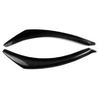Phare avant de voiture, sourcils lumineux, paupières et sourcils