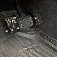 Rallonges de pédales d'accélérateur et de frein pour conducteurs de petite taille, universelles