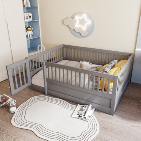 Cama Infantil 140×200 cm, Cama baja con Barandilla, Puerta y Diseño Abierto, sin Colchón, de Madera Maciza, Gris