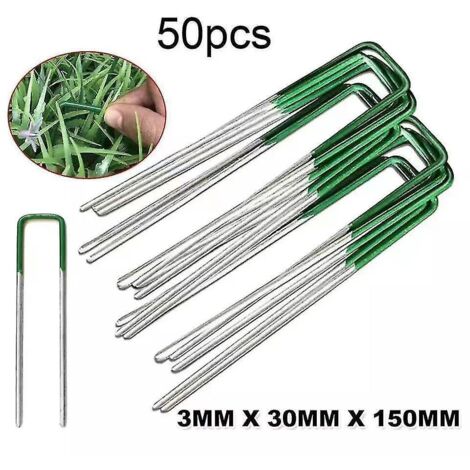 Clous de sol en forme de U, partiellement pulvérisés en vert, pour l'aménagement paysager et la pose de gazon artificiel. (1/4)