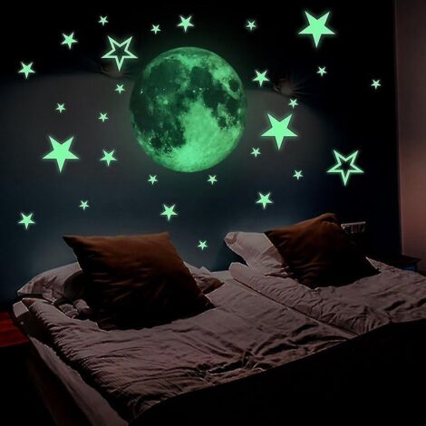 Lot de 27 étoiles lumineuses et un autocollant lune de 30 cm phosphorescent pour la décoration intérieure et la chambre d'enfant. (1/5)