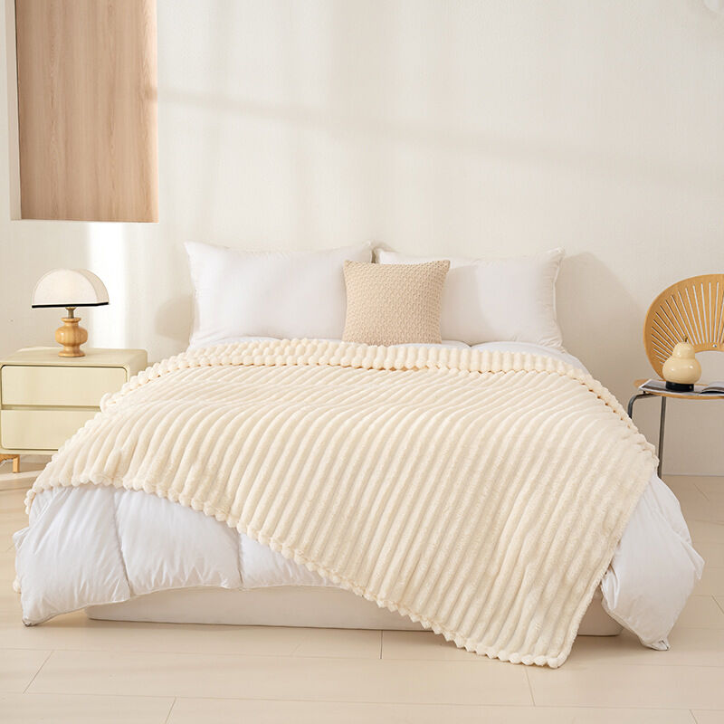 Plaid Jacquard Comart Couverture Douce Effet Polaire - Blanc Crème 150x200 Cm Chaud Et Élégant