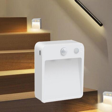 Veilleuse carrée à LED avec capteur infrarouge, idéale pour éclairer la table de chevet, l'armoire, la chambre, le couloir et l'escalier. (1/5)