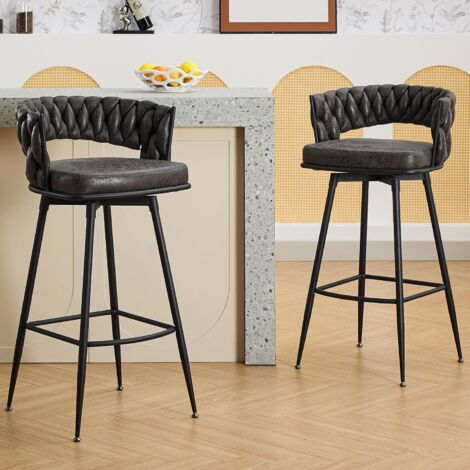 Set di 2 sgabelli da bar girevoli alti con schienale intrecciato, in similpelle, altezza seduta 79 cm, per cucina, bar o bancone, colore nero. (1/5)
