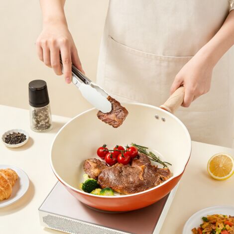 Poêle wok petite taille en fer forgé antiadhésif, couleur pamplemousse, fond plat domestique, spéciale induction, design élégant pour cuisine quotidienne (1/5)