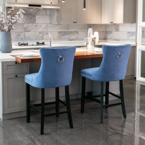 Lot de 2 Tabourets de Bar Contemporains en Velours Capitonné, Pieds en Bois Finition Cloutée Chromée, Style Décontracté Confortable Couleur Bleue (1/3)
