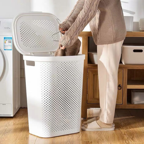 Bac à linge sale avec couvercle. Bonne ventilation. Poignée ergonomique. Pour salle de bain ou buanderie. 100 % recyclé, blanc. 44 x 35 x 58 cm, très grand format. (1/5)