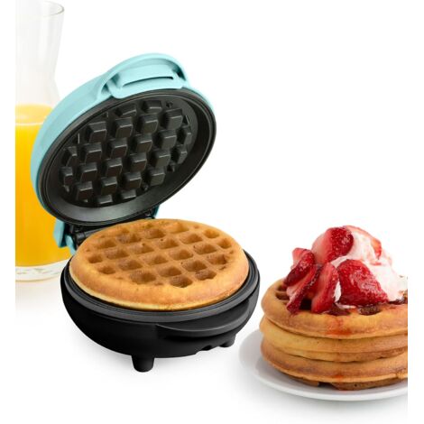 Gaufrier électrique individuel Nostalgia, surface de cuisson de 25 mm, idéal pour les pommes de terre rustiques, le pain perdu et le fromage - AquaForge (1/5)