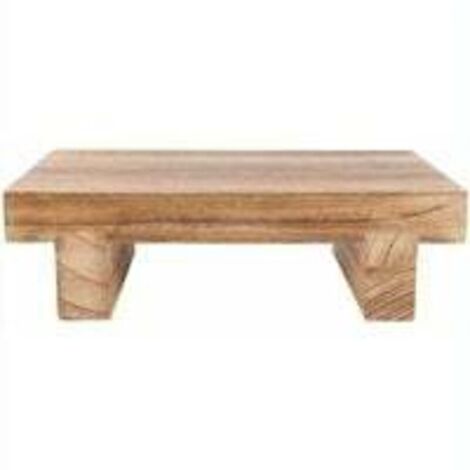 Tabouret en bois faisant office de repose-pieds polyvalent et mobile, utilisable à l'intérieur comme à l'extérieur, dans le salon. (1/4)