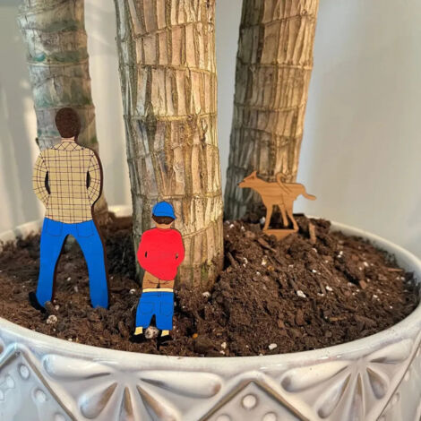 Petits pots de fleurs en bois amusants pour le jardin/la maison du père, du fils et du chien. (1/4)