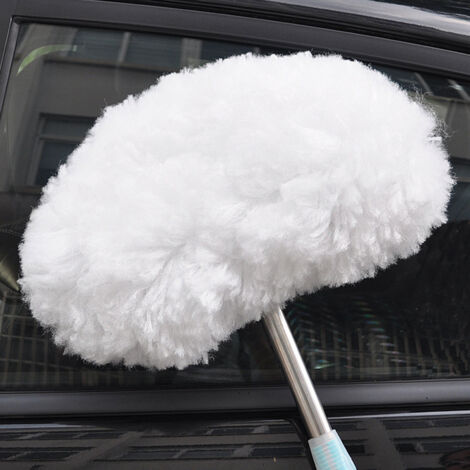 Escoba de lavado de coches de cerdas suaves con mango telescópico de acero inoxidable y agarre ergonómico.