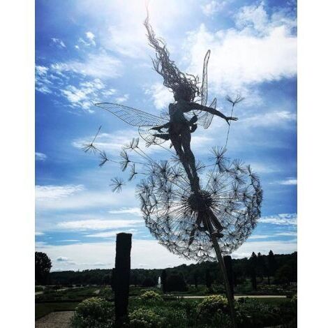 Gartenskulptur aus Edelstahl – Feentanz mit Löwenzahn – Wetterfest – Einzigartige Außendekoration