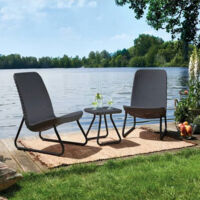 Set da giardino con tavolino e due poltrone in resina