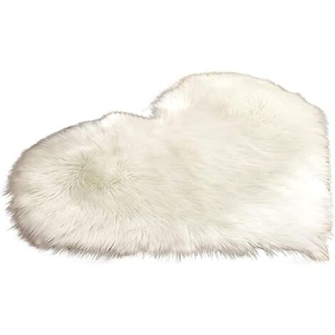 Tapis de chambre antidérapants en forme de cœur Tapis en fausse laine pour chambre à coucher en peluche douce et moelleuse lavable Coussin Décoration de Noël d'hiver (Blanc, 70x80cm) (1/2)
