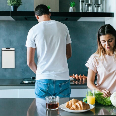 SunnyPoint Poubelle Ronde Avec Couvercle En Bambou - Noir - Canada