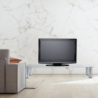 Relaxdays Table TV, pieds métalliques chromés, élévation écran, rectangulaire, ,rehausseur, en verre, 100x35x17 cm,blanc