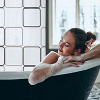Relaxdays Store de douche Carré, 60x240 cm, Rideau de douche, baignoire bain store, fixation plafond, semi-transparent